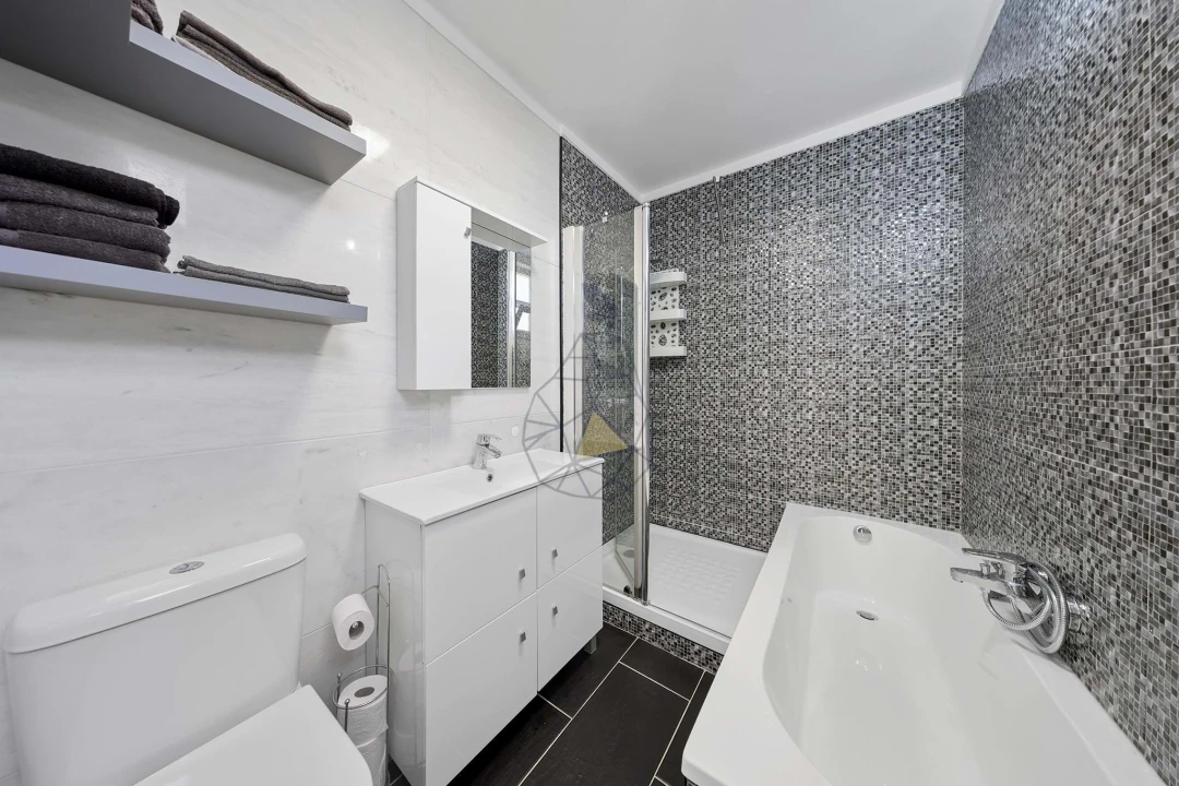 Apartamento T4 para Arrendamento em Portimão Foto 25