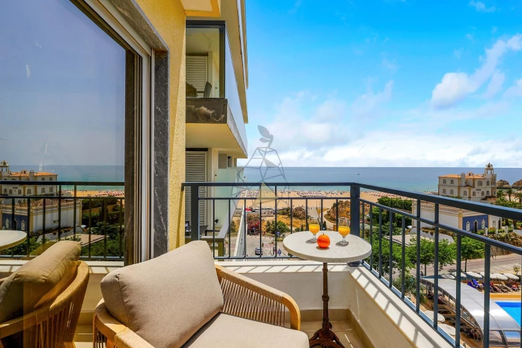 Apartamento T4 para Arrendamento em Portimão Foto 8