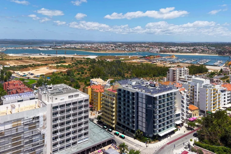 Apartamento T4 para Arrendamento em Portimão Foto 50