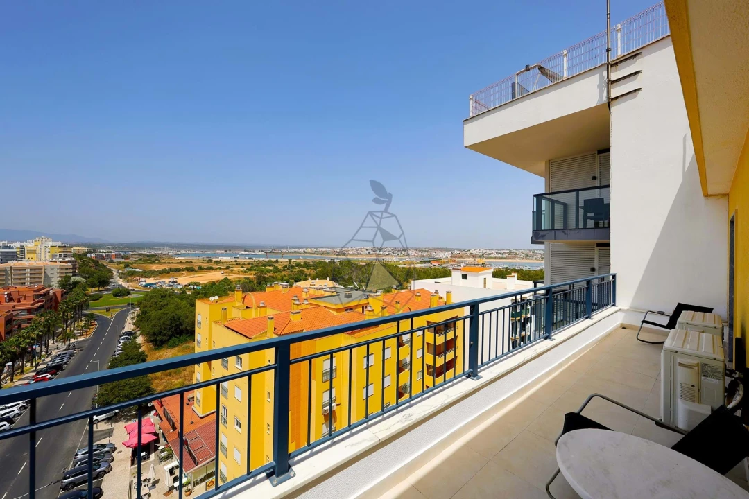 Apartamento T4 para Arrendamento em Portimão Foto 31