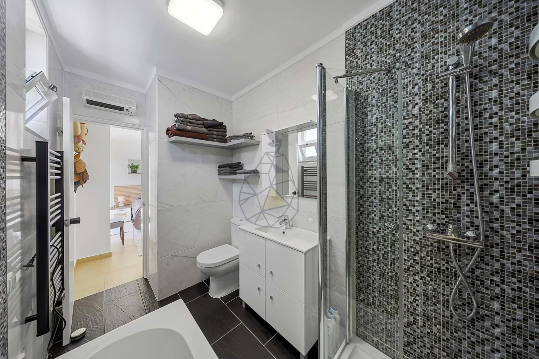 Apartamento T4 para Arrendamento em Portimão Foto 26