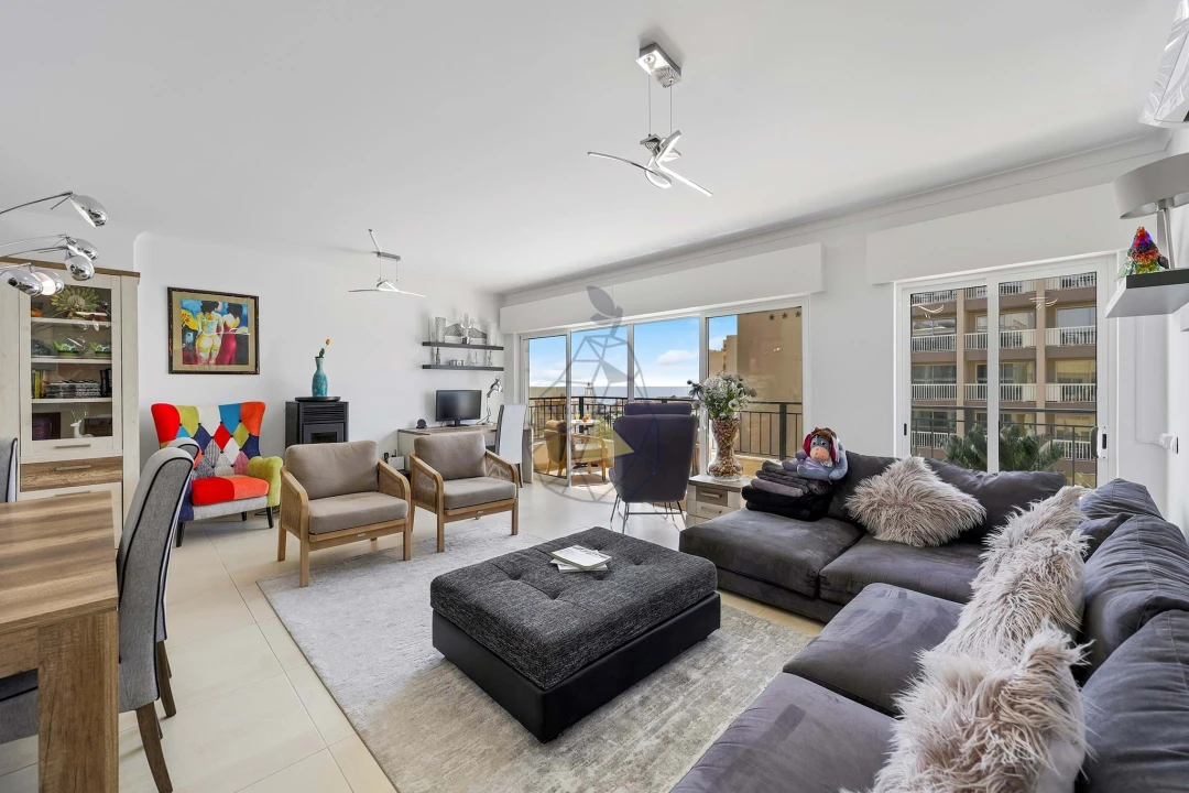 Apartamento T4 para Arrendamento em Portimão Foto 2