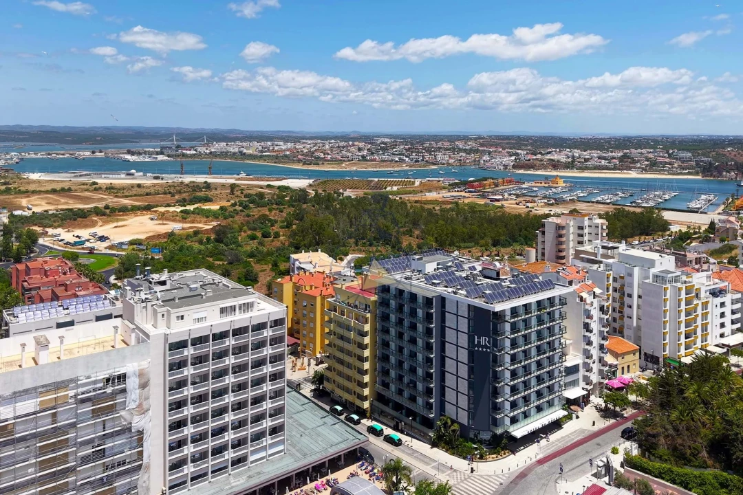 Apartamento T4 para Arrendamento em Portimão Foto 50