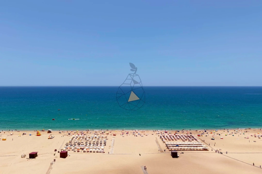 Apartamento T4 para Arrendamento em Portimão Foto 54