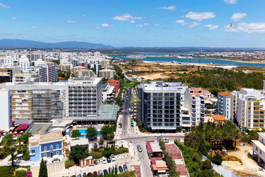 Apartamento T4 para Arrendamento em Portimão Foto 49