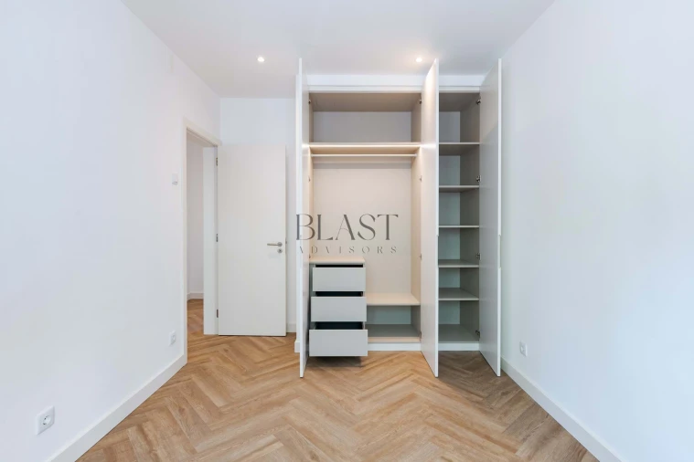 Apartamento T1 para Venda em Algés, Linda-A-Velha e Cruz Quebrada-Dafundo Foto 14