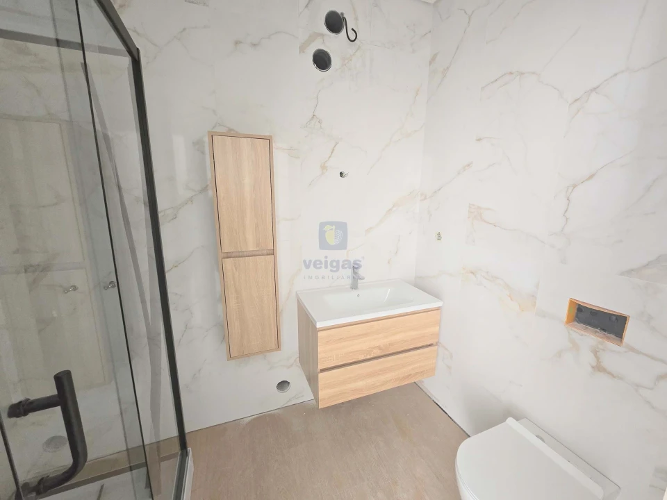 Apartamento T2 para Venda em Arroios Foto 9