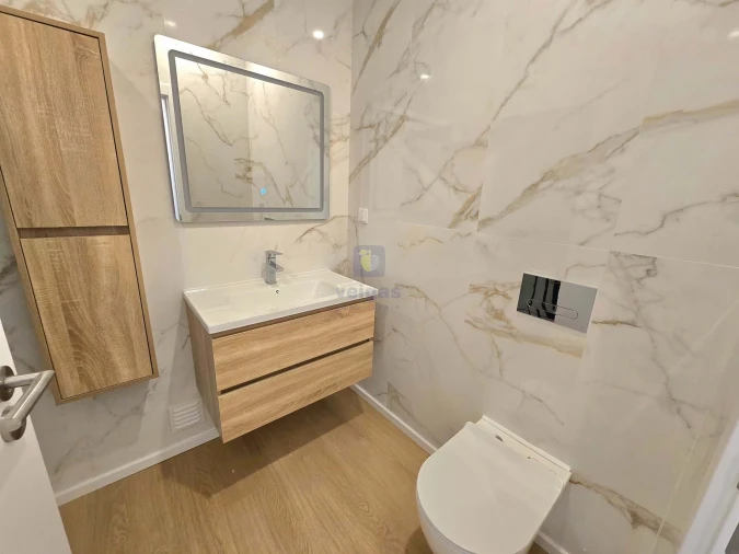 Apartamento T2 para Venda em Arroios Foto 10