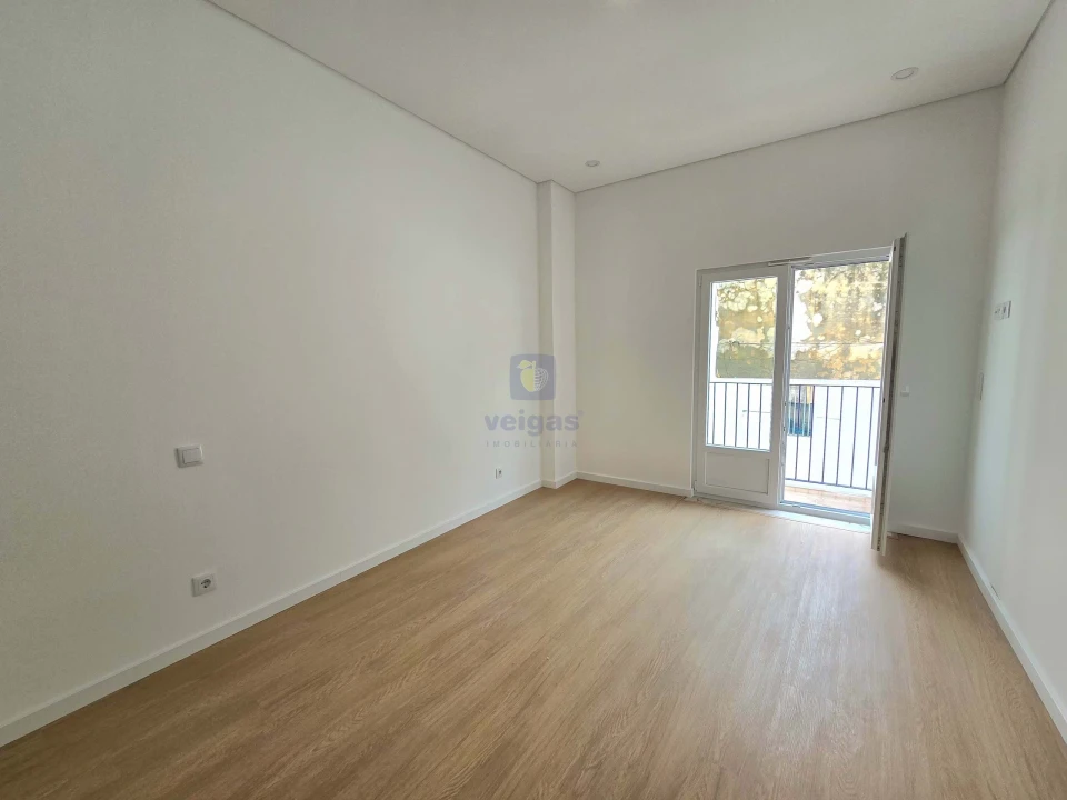 Apartamento T2 para Venda em Arroios Foto 12