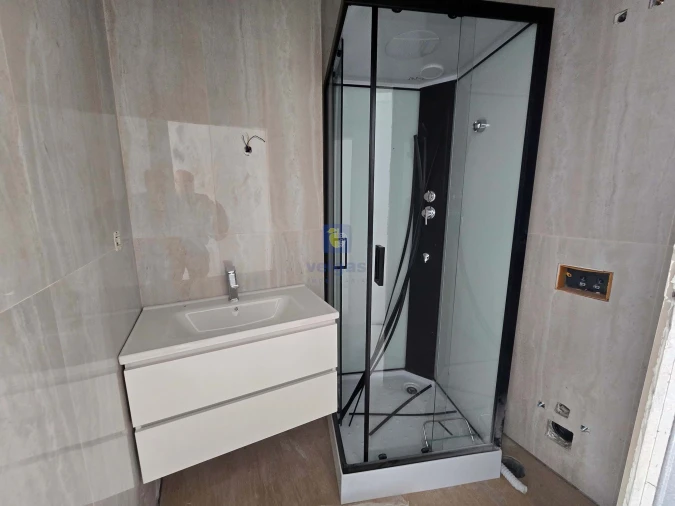 Apartamento T1 para Venda em Arroios Foto 6