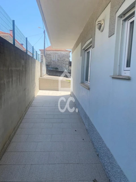 Moradia T7 para Venda em Castelo do Neiva