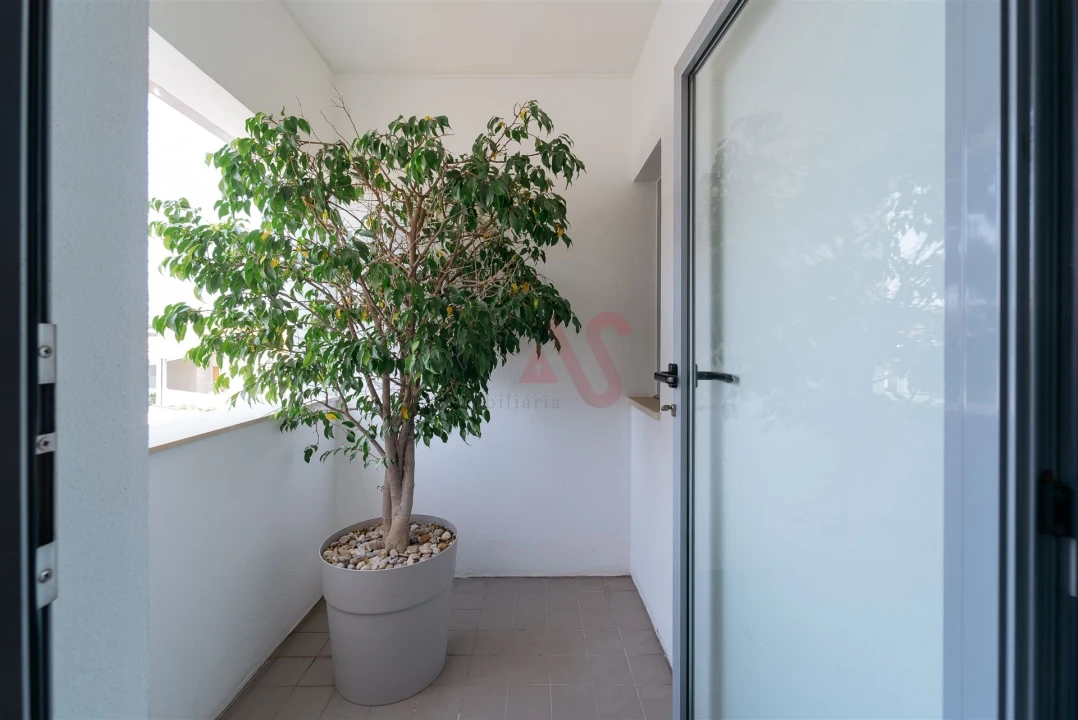 Moradia T3 para Venda em Nogueira e Silva Escura Foto 13