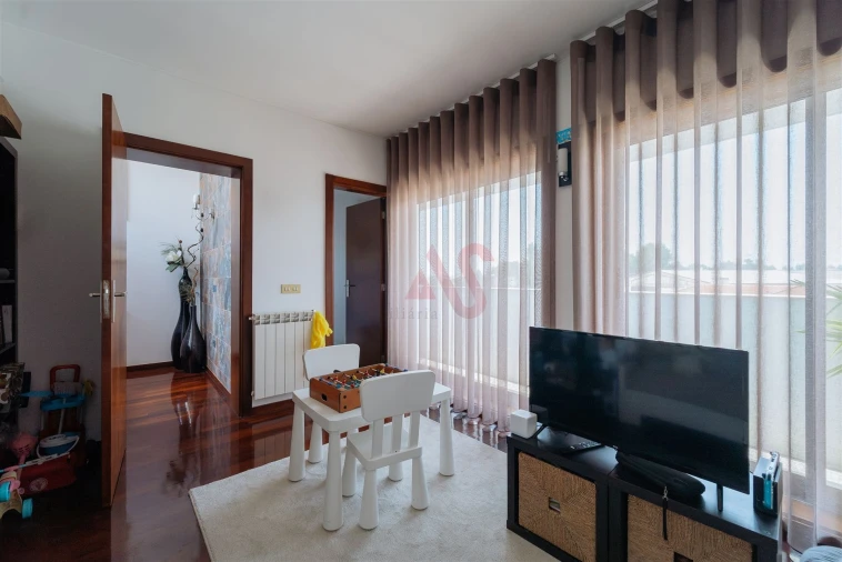 Moradia T3 para Venda em Nogueira e Silva Escura Foto 26