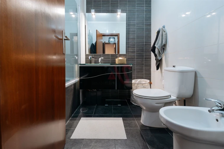 Moradia T3 para Venda em Nogueira e Silva Escura Foto 18