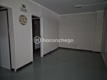Escritório para Arrendamento em Barcelos, V.Boa, V.Frescainha