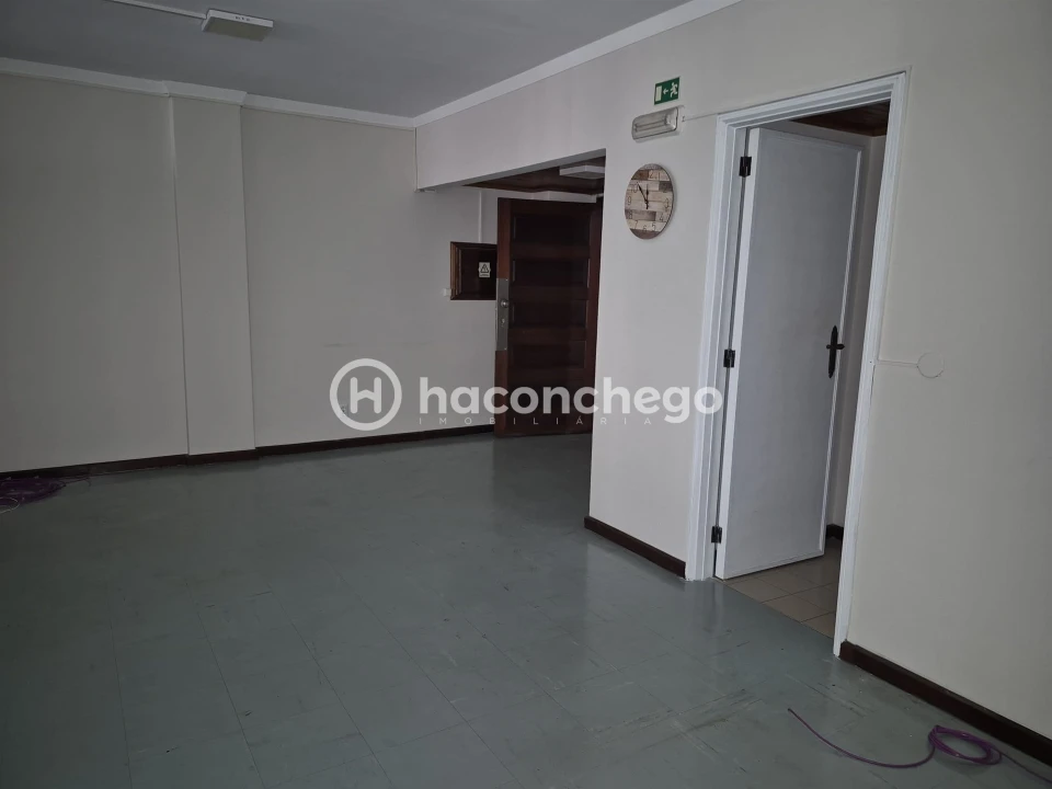 Escritório para Arrendamento em Barcelos, V.Boa, V.Frescainha Foto 5