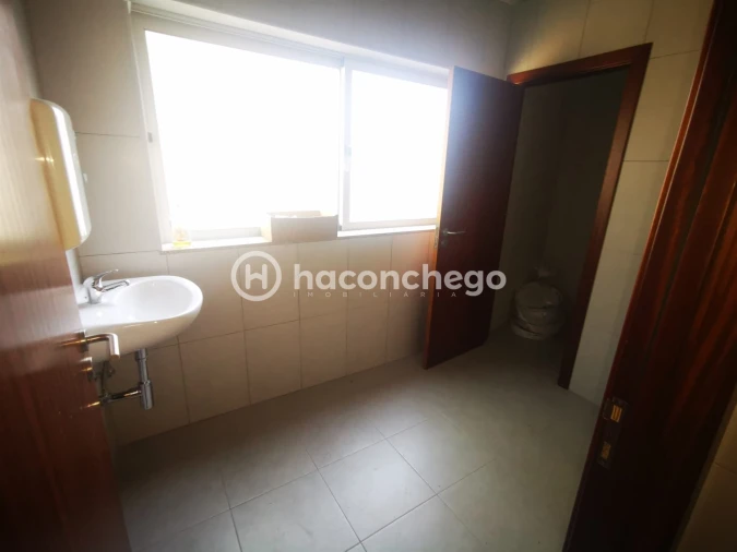 Armazém para Arrendamento em Rio Covo (Santa Eugenia) Foto 8