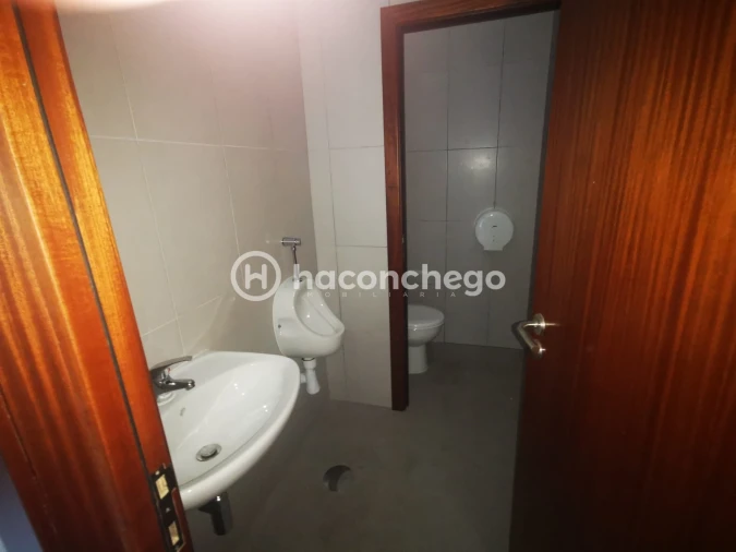 Armazém para Arrendamento em Rio Covo (Santa Eugenia) Foto 9