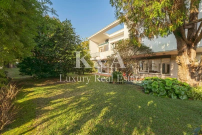 Moradia T5 para Venda em Lordelo do Ouro e Massarelos