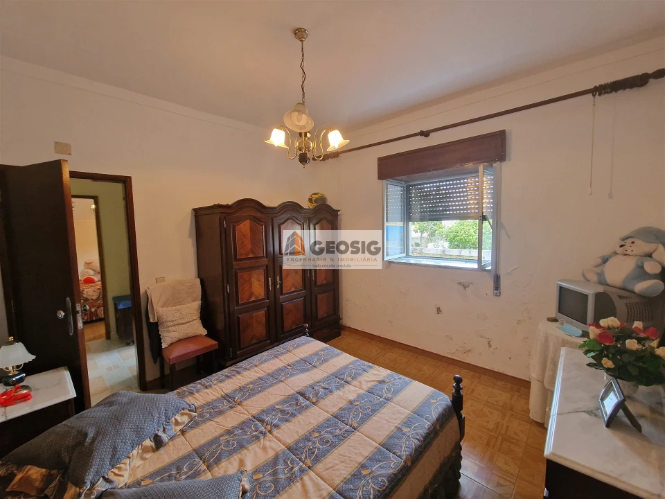 Moradia T4 para Venda em São Barnabe Foto 28