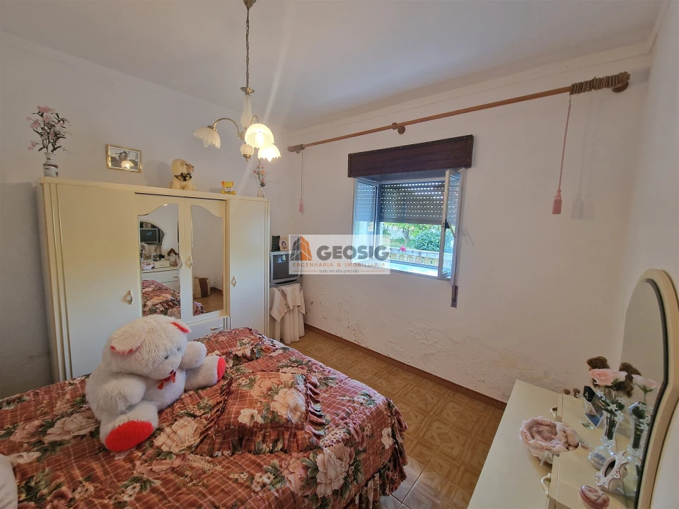 Moradia T4 para Venda em São Barnabe Foto 29