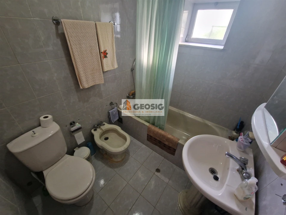 Moradia T4 para Venda em São Barnabe Foto 22