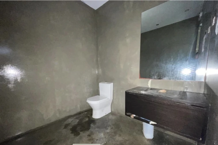 Armazém para Venda em Constantim e Vale de Nogueiras Foto 8