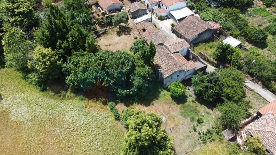 Moradia T3 para Venda em Lousã e Vilarinho Foto 4