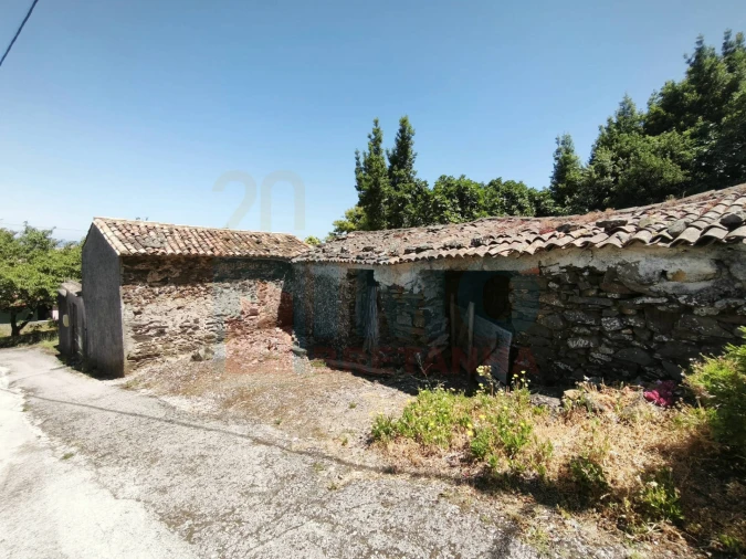 Moradia T3 para Venda em Lousã e Vilarinho Foto 6