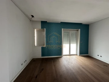 Moradia T4 para Venda em Buarcos