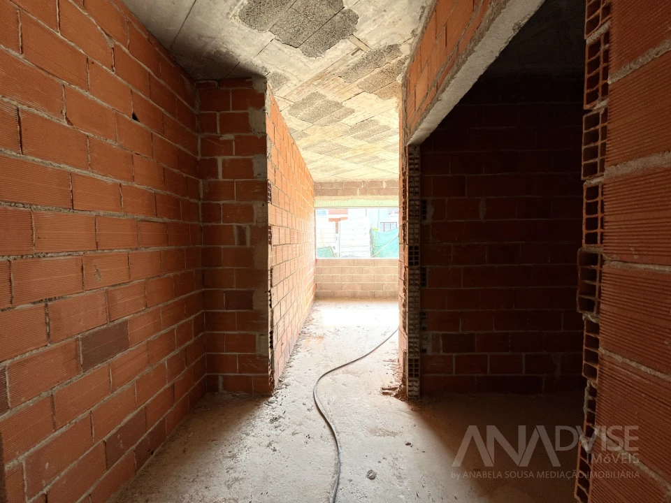 Apartamento T2 para Venda em Mundão Foto 7