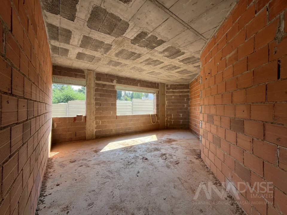 Apartamento T2 para Venda em Mundão Foto 2