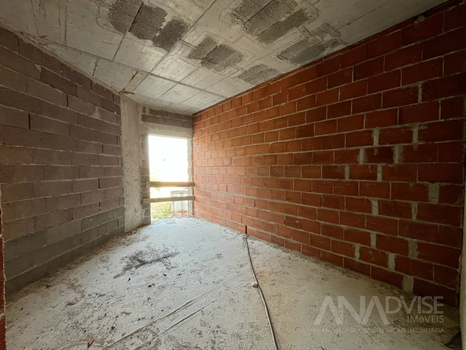 Apartamento T2 para Venda em Mundão Foto 15