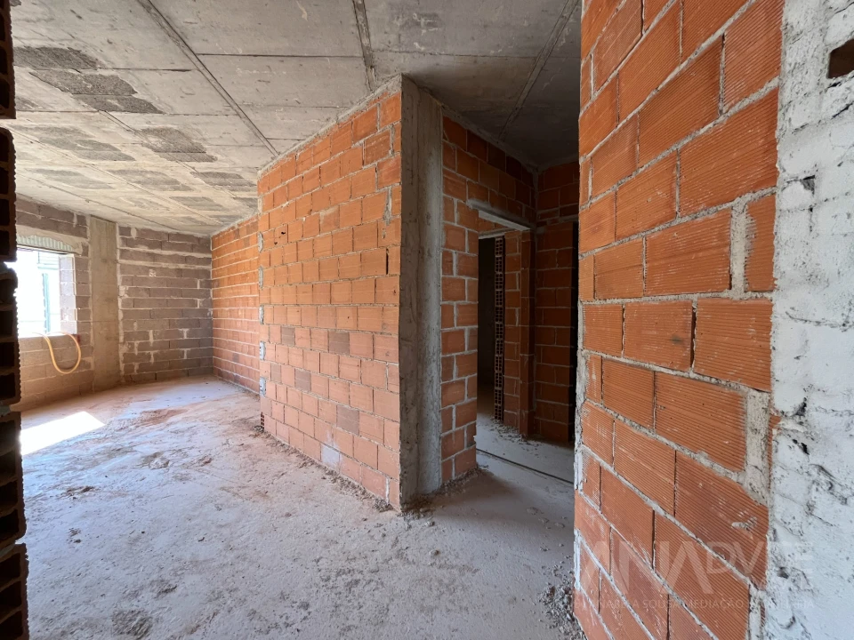 Apartamento T2 para Venda em Mundão Foto 1