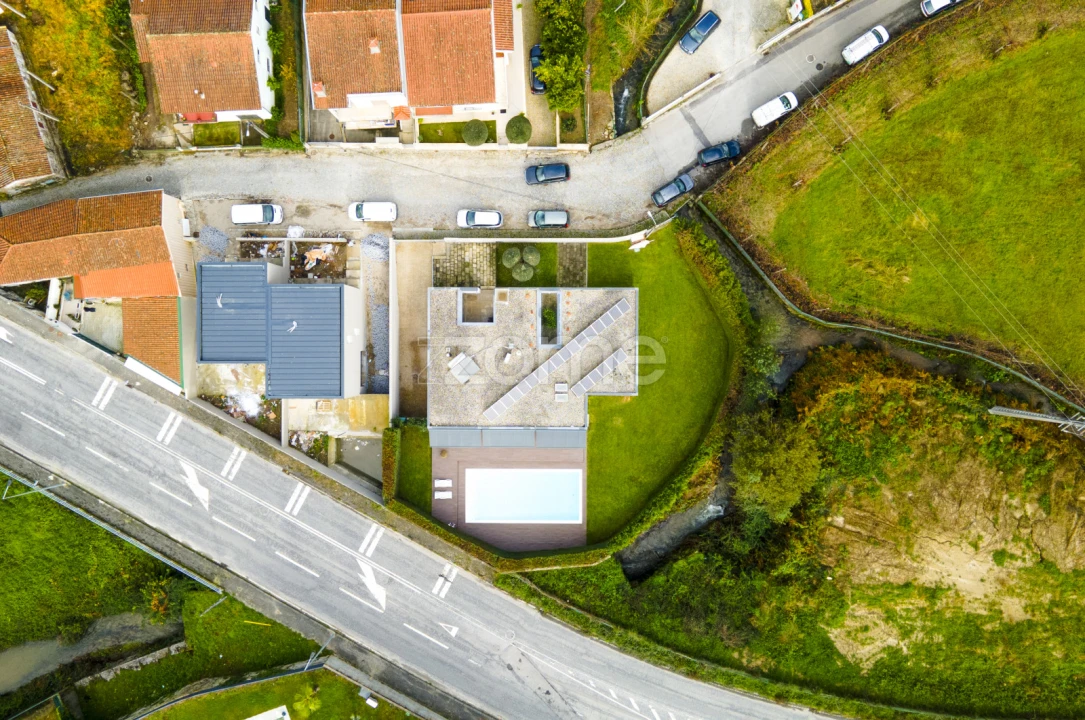 Moradia T4 para Venda em Este (São Pedro e São Mamede) Foto 9