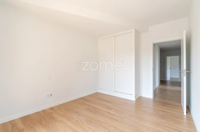 Apartamento T4 para Venda em Argoncilhe