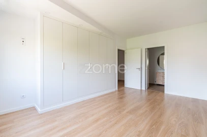 Apartamento T4 para Venda em Argoncilhe