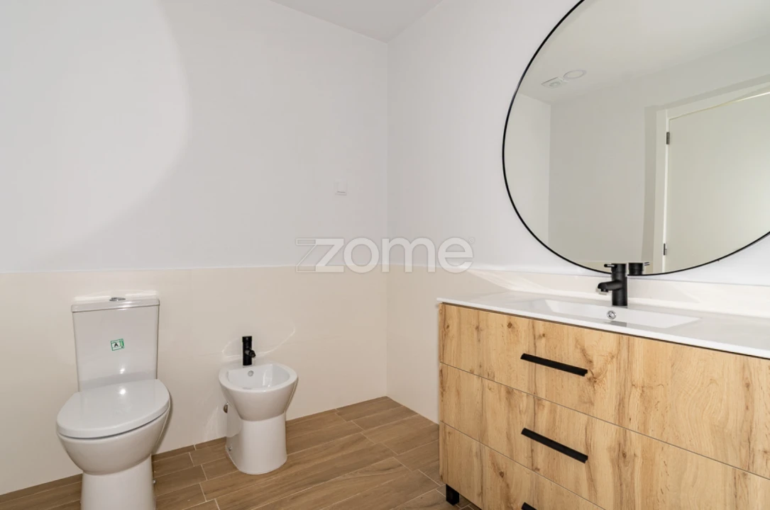 Apartamento T4 para Venda em Argoncilhe Foto 7