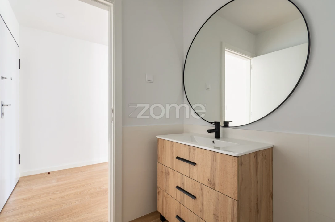 Apartamento T4 para Venda em Argoncilhe Foto 15