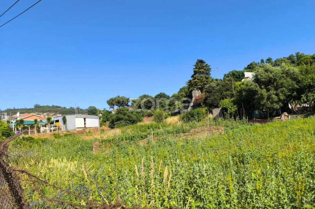 Terreno para Venda em Santo Tirso, Couto (Santa Cristina e São Miguel) e Burgães Foto 9