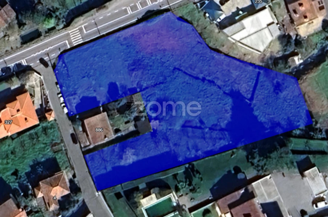 Terreno para Venda em Santo Tirso, Couto (Santa Cristina e São Miguel) e Burgães Foto 1