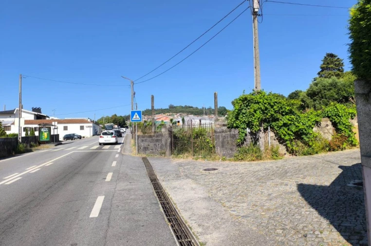 Terreno para Venda em Santo Tirso, Couto (Santa Cristina e São Miguel) e Burgães Foto 6