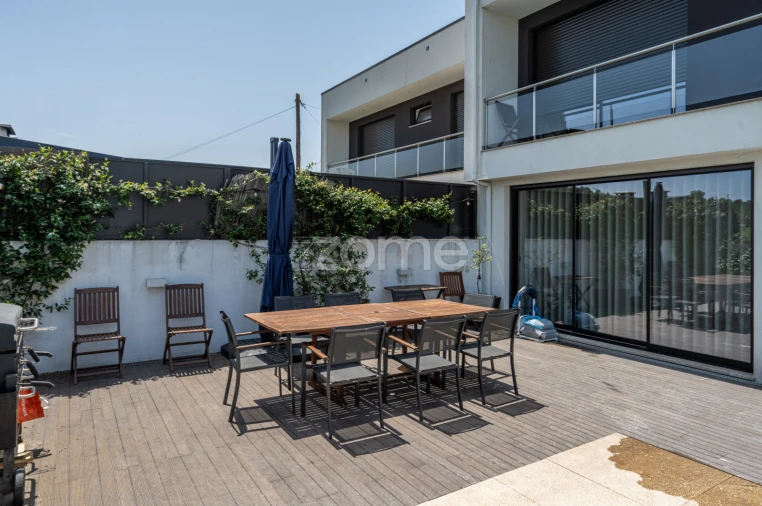 Moradia T5 para Venda em Vila Garcia, Aboim e Chapa Foto 5