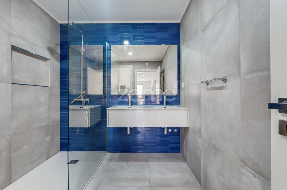 Moradia T5 para Venda em Vila Garcia, Aboim e Chapa Foto 18