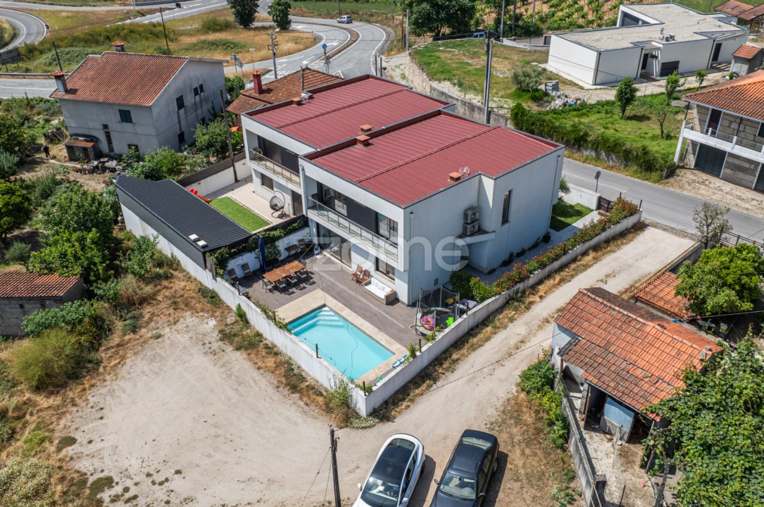 Moradia T5 para Venda em Vila Garcia, Aboim e Chapa Foto 40