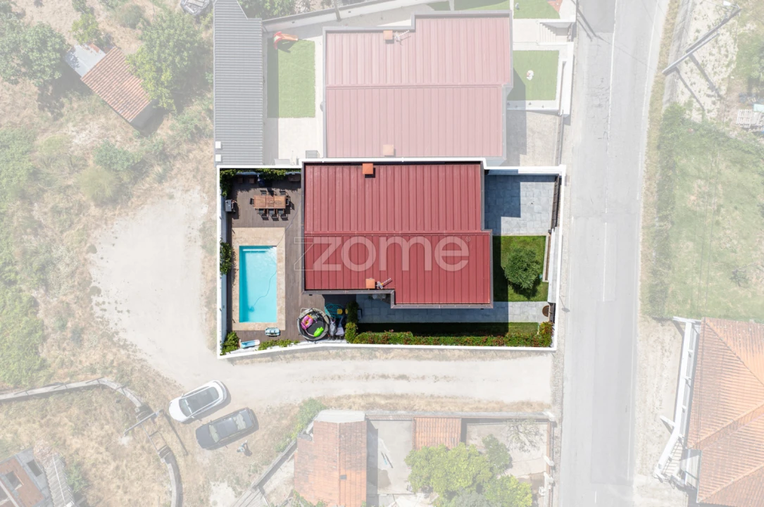 Moradia T5 para Venda em Vila Garcia, Aboim e Chapa Foto 2