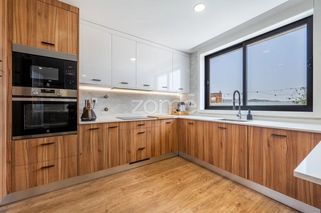 Moradia T5 para Venda em Vila Garcia, Aboim e Chapa Foto 9