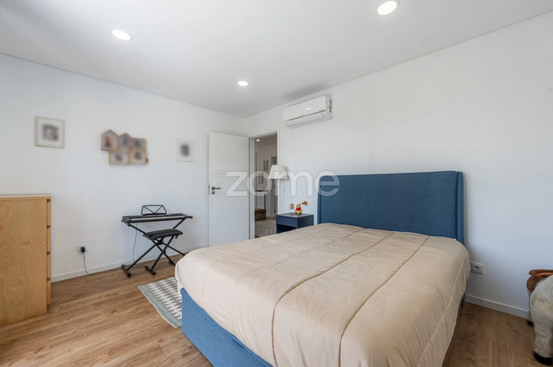 Moradia T5 para Venda em Vila Garcia, Aboim e Chapa Foto 24