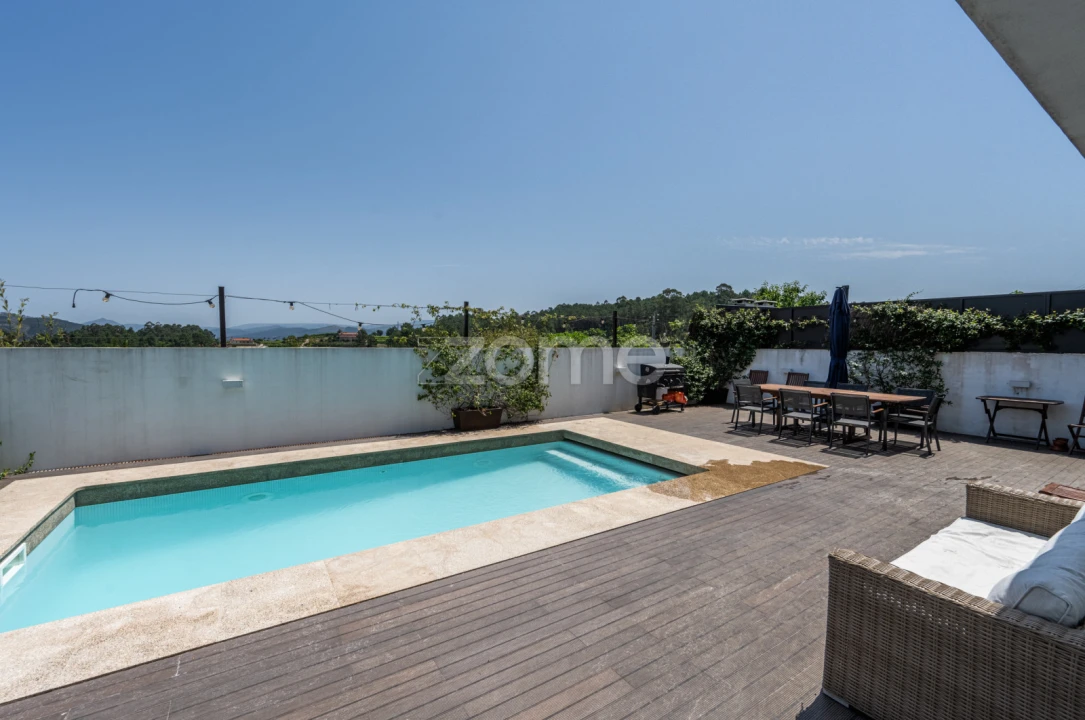 Moradia T5 para Venda em Vila Garcia, Aboim e Chapa Foto 32