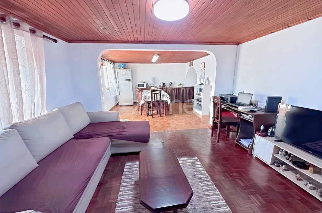 Moradia T2 para Venda em São Pedro Foto 8